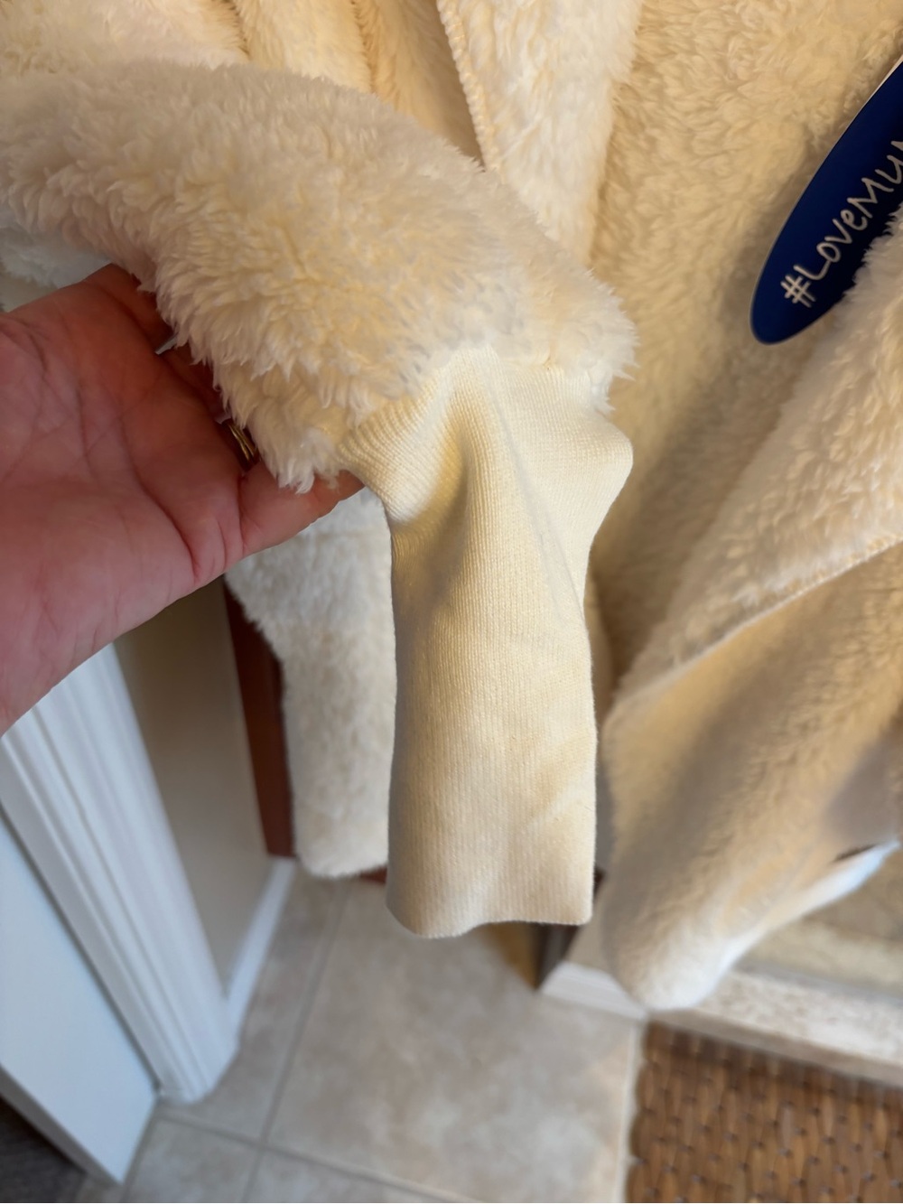NWT Nordic Beach Sherpa Body Wrap - Picture 6 of 9